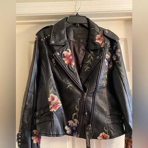 BLANK NYC Vegan leather Embroidered biker jacket-Large